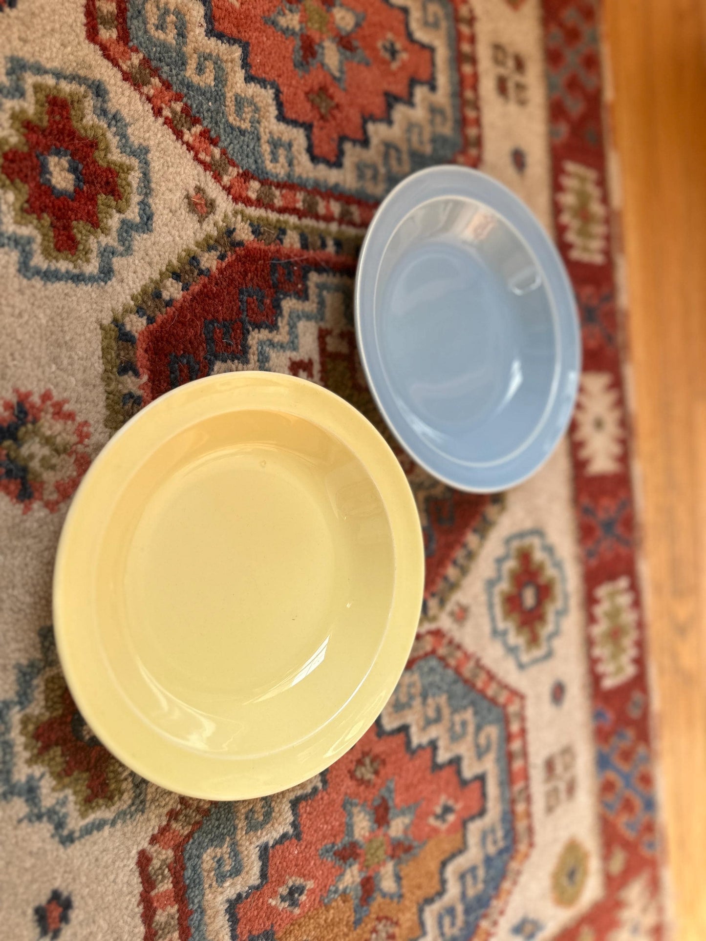 Vintage Lu-Ray Pastel Bowls Set of 2 | Mid Century Dinnerware | Yellow, Blue | 7.75” | 1048