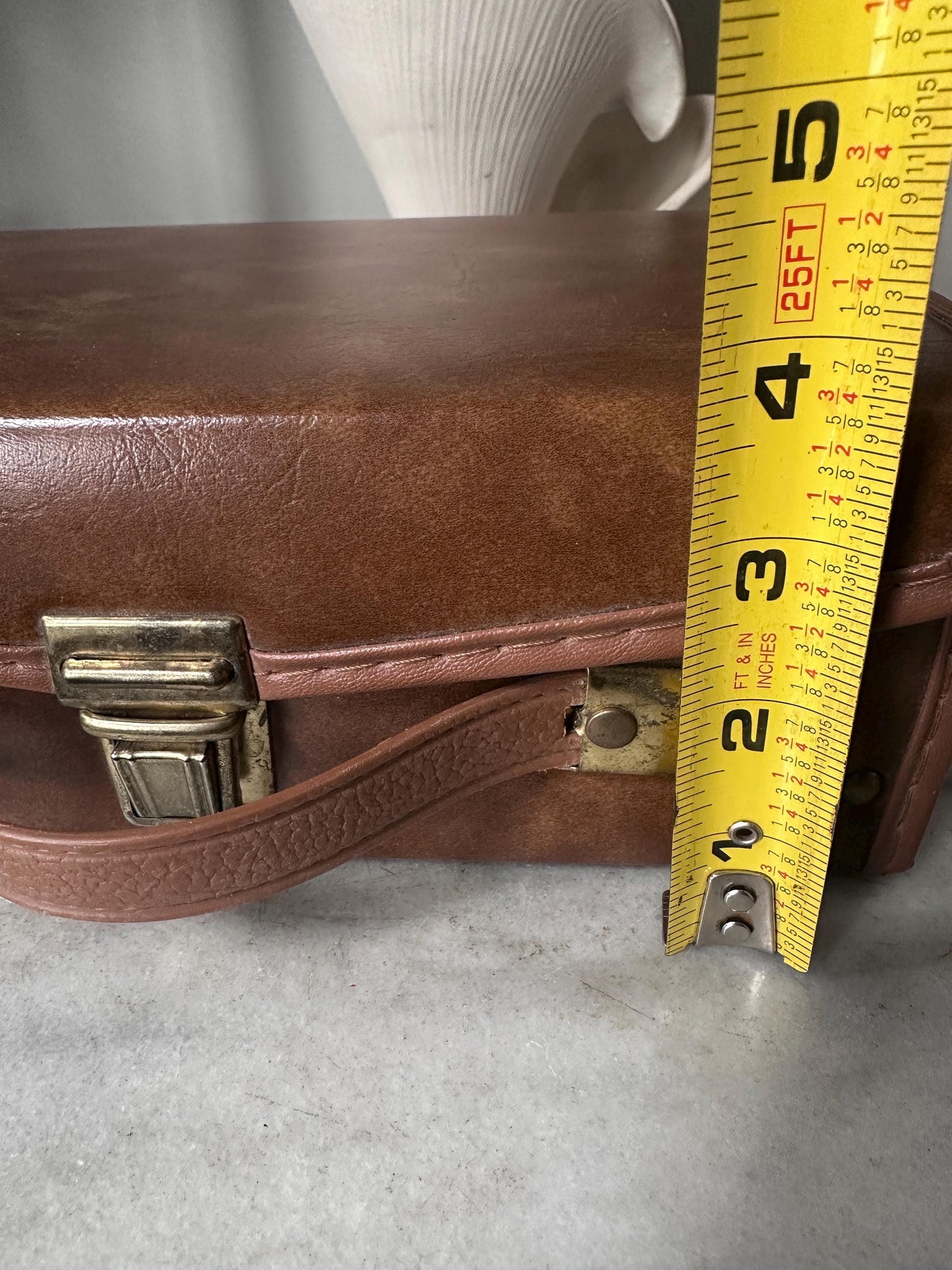 Vintage 12-Cassette Tape Case and Cassette Collection | Queen, Spyro Gyra, Robert Palmer, Utopia + More | Retro Music Collection
