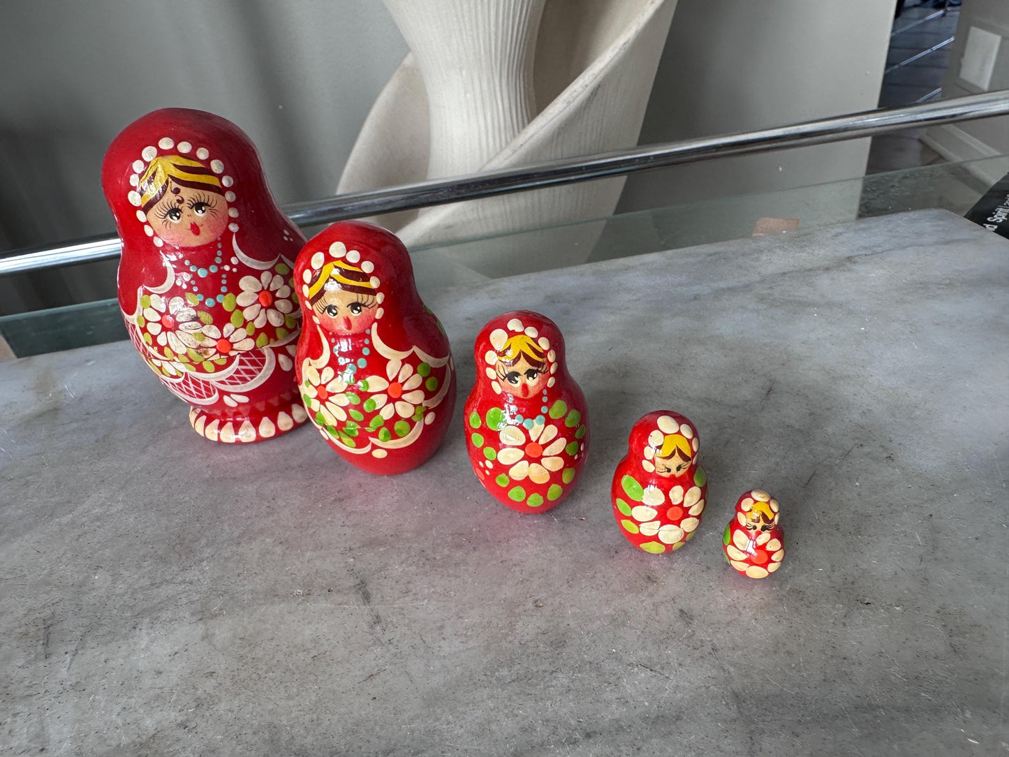 Vintage Russian Neatin Dolls | Collectible 5 hand painted Russian Nesting Dolls | Red w  Flowers
