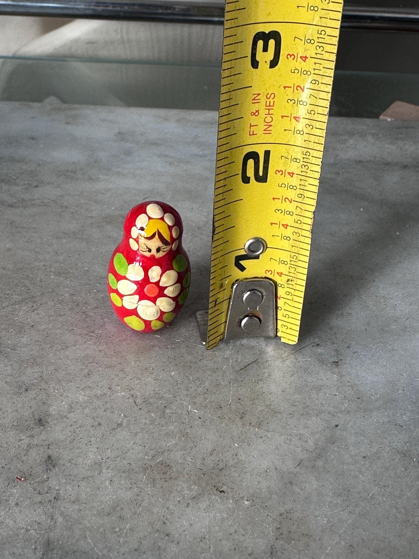 Vintage Russian Neatin Dolls | Collectible 5 hand painted Russian Nesting Dolls | Red w  Flowers