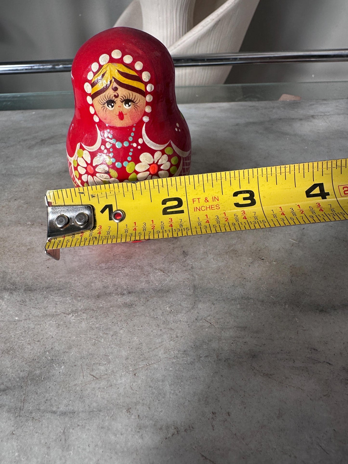 Vintage Russian Neatin Dolls | Collectible 5 hand painted Russian Nesting Dolls | Red w  Flowers