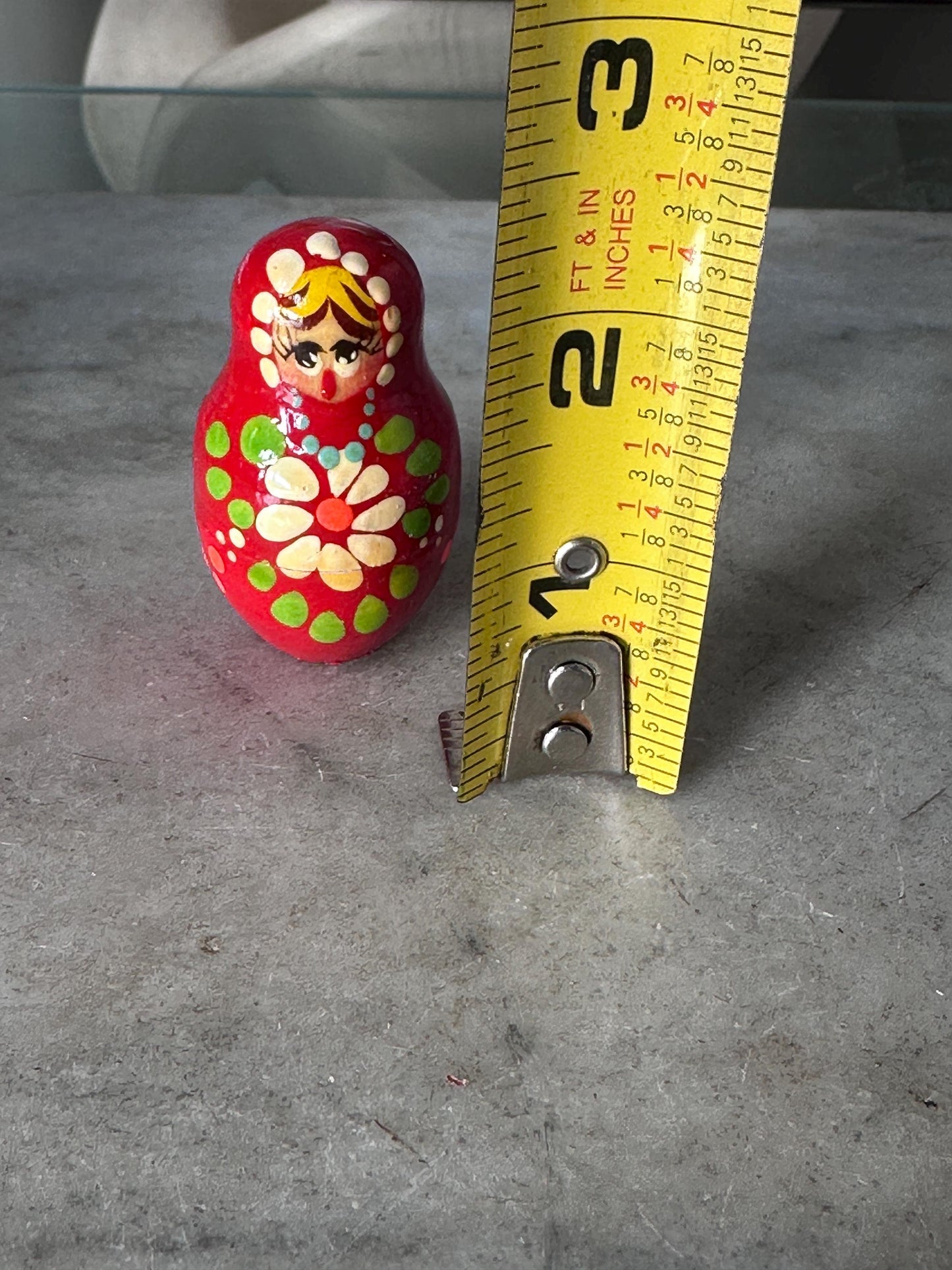 Vintage Russian Neatin Dolls | Collectible 5 hand painted Russian Nesting Dolls | Red w  Flowers