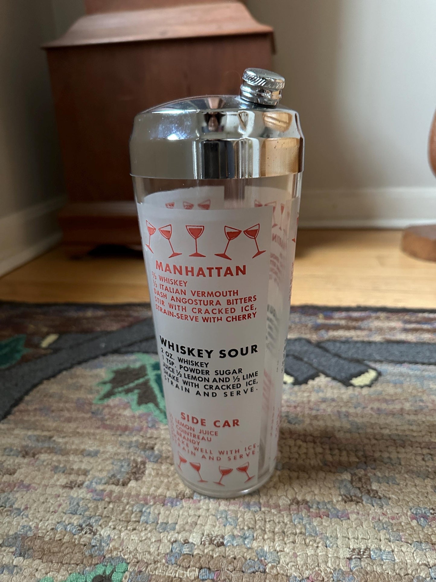 Mid century Modern cocktail shaker with recipes | Retro Barware | Mod Century Modern Bar