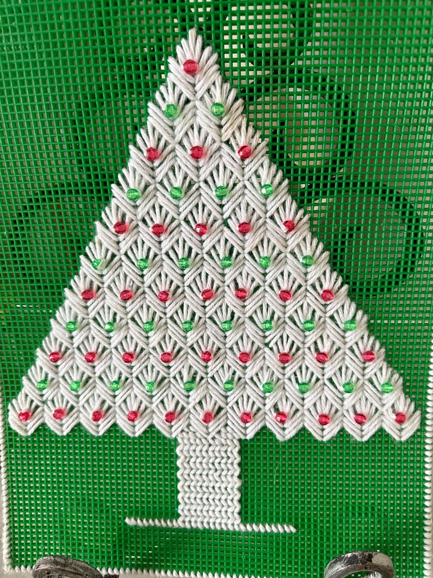 Vintage Christmas Tree Yarn Art Plastic Canvas Kitsch Wall Hanging Decor 14x11
