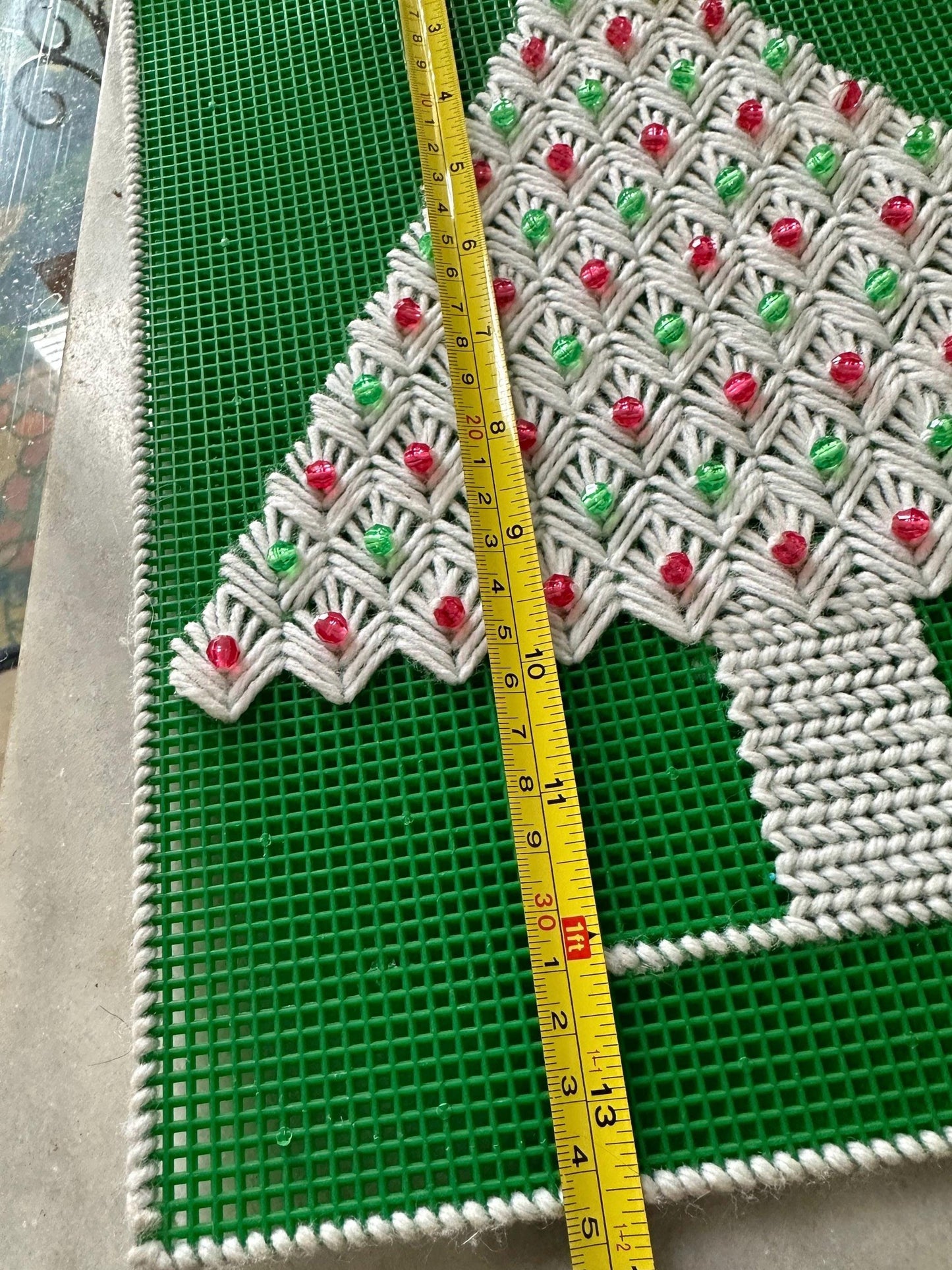 Vintage Christmas Tree Yarn Art Plastic Canvas Kitsch Wall Hanging Decor 14x11