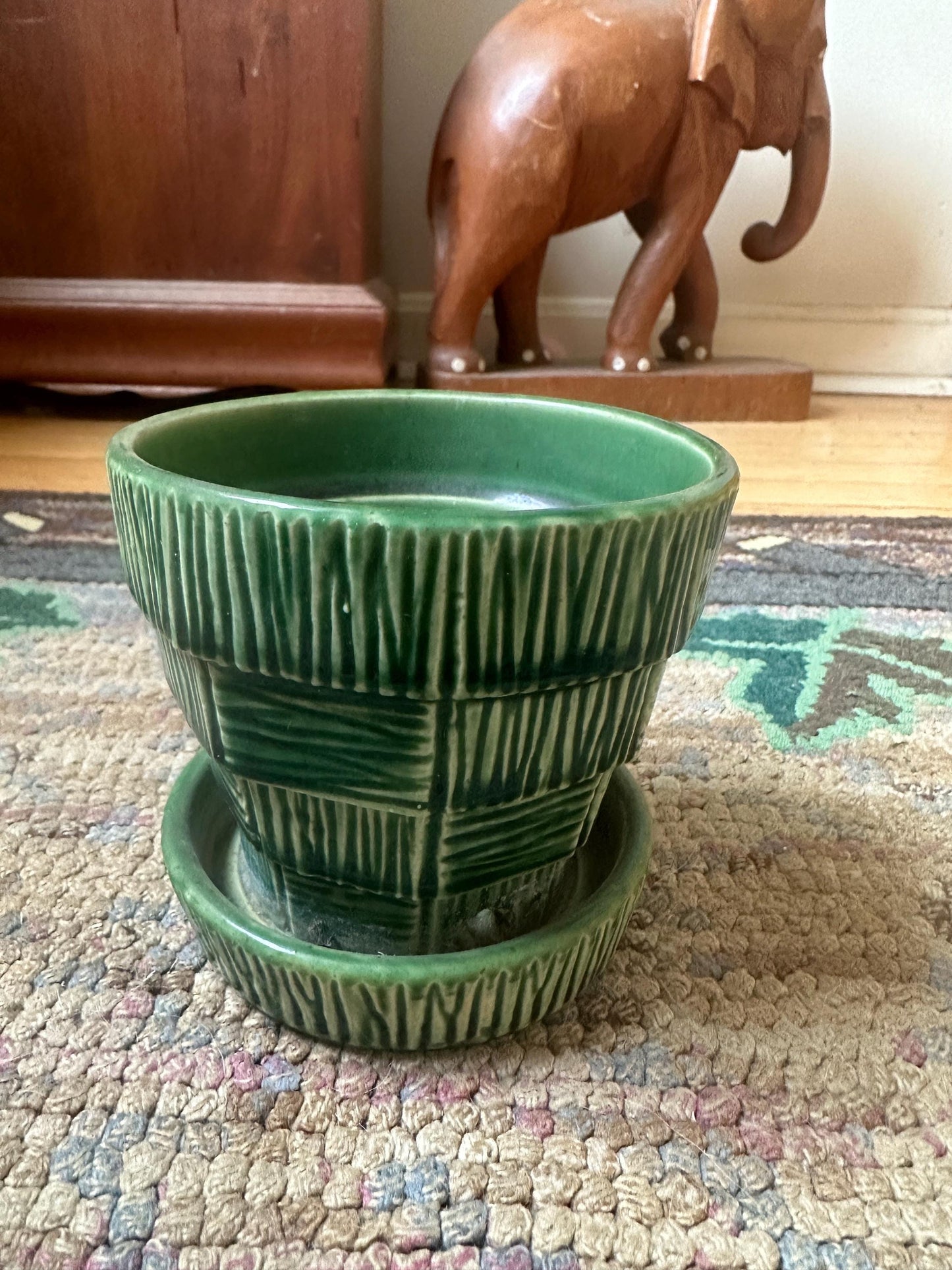 MCCOY vintage 1940’s basket weave green planter