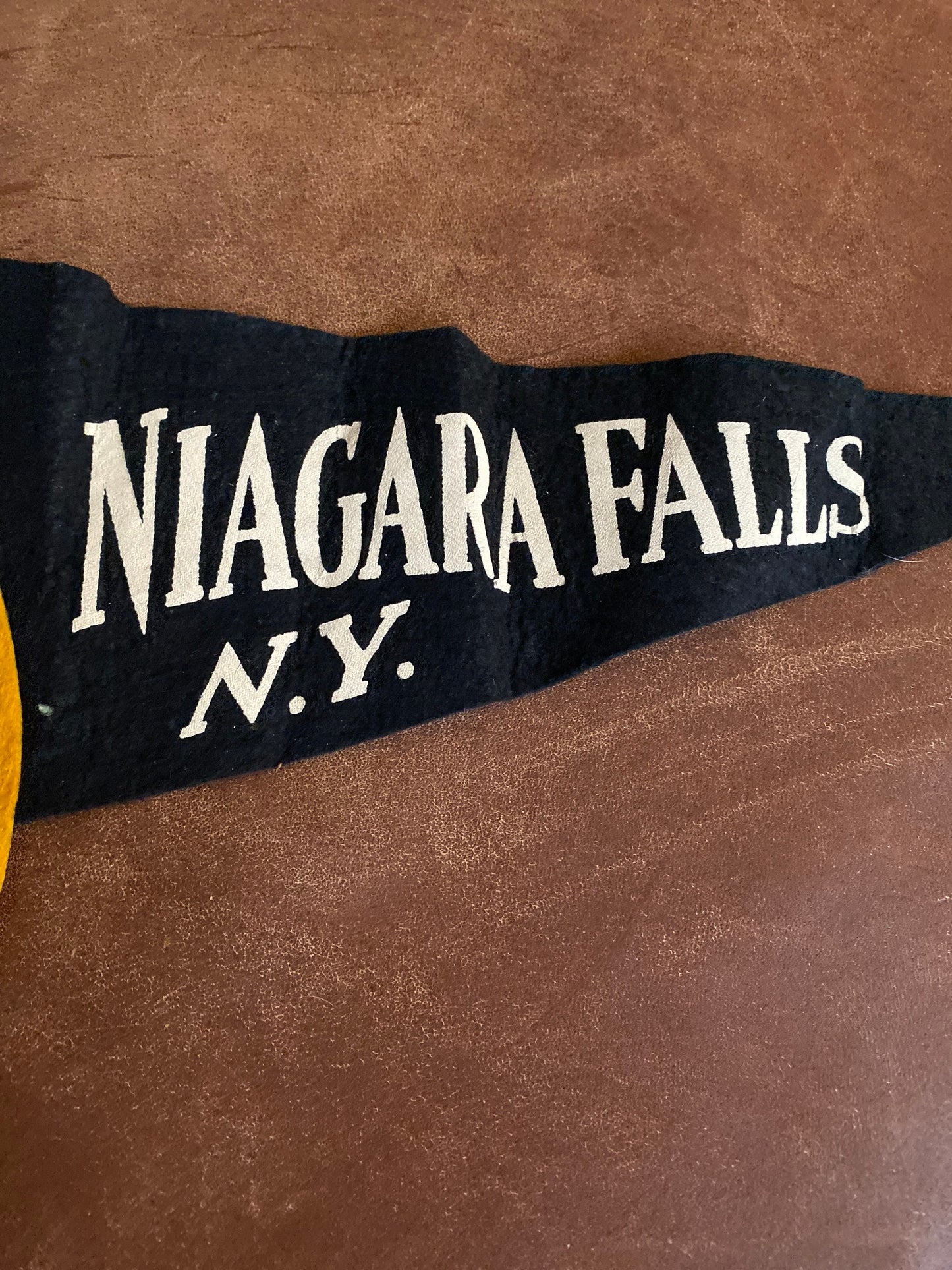 1950s Vintage Niagra Falls NYSouvenir Pennant - Felt Pennant Flag