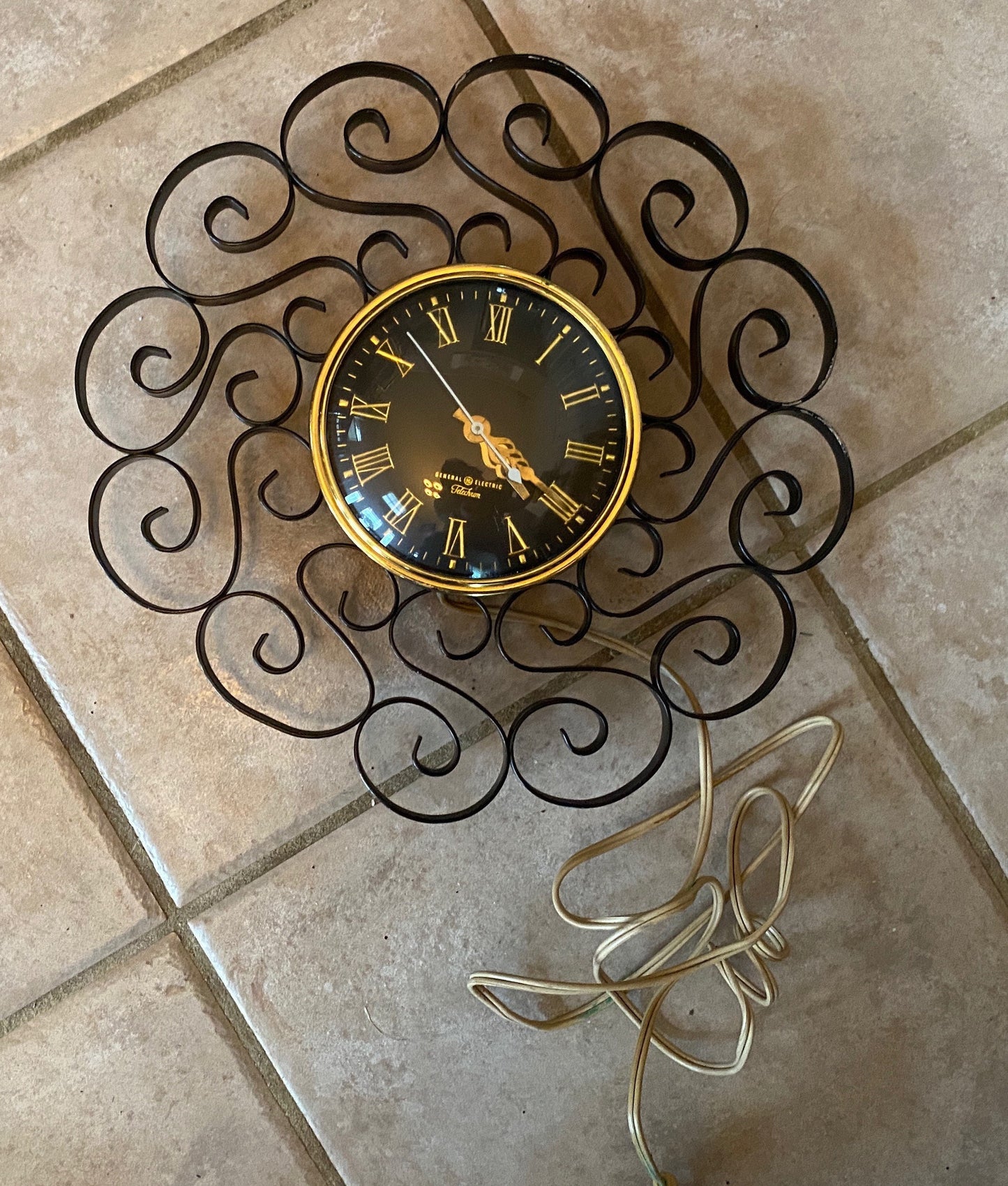 Vintage General Electric Telechron Wall Clock 2H60  | Mid Century Wall Clock | Kitchen Wall Clock | Scroll MCM Design