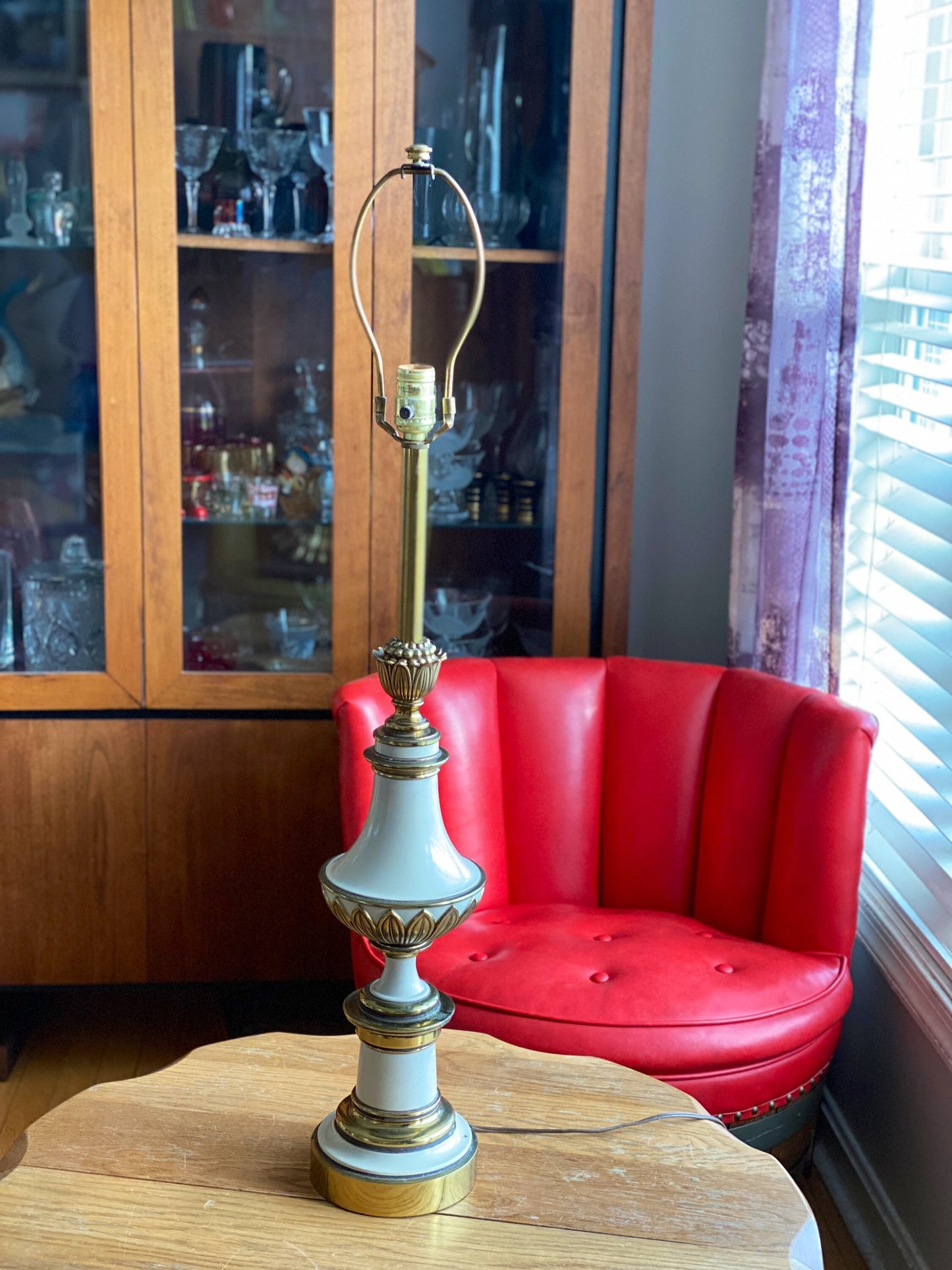 Vintage Stiffel Brass Lamp Solid Metal Mid Century 27 Inch Table Lamp Enamel Tole Style