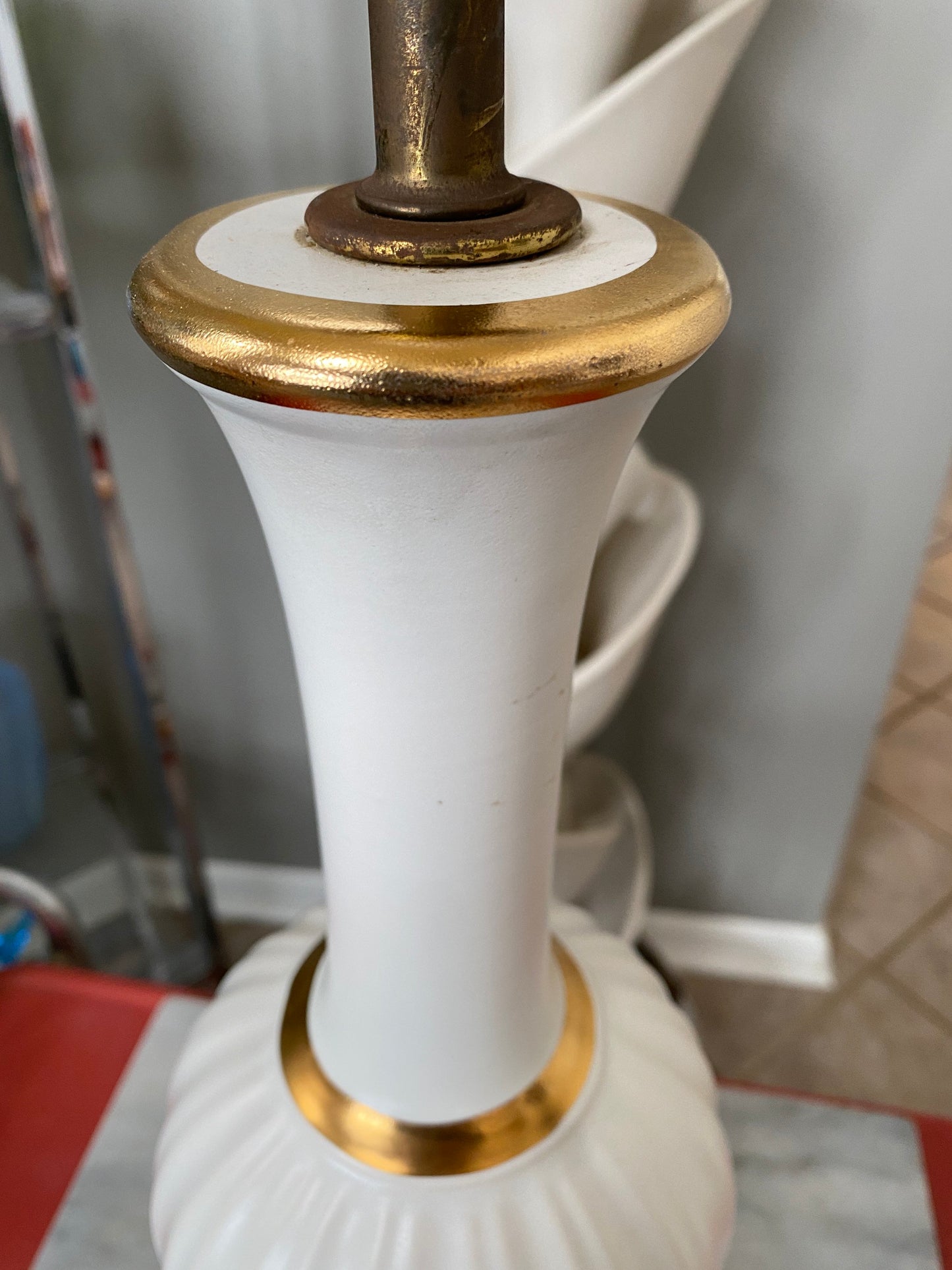 Vintage Neoclassical Urn Table Lamp