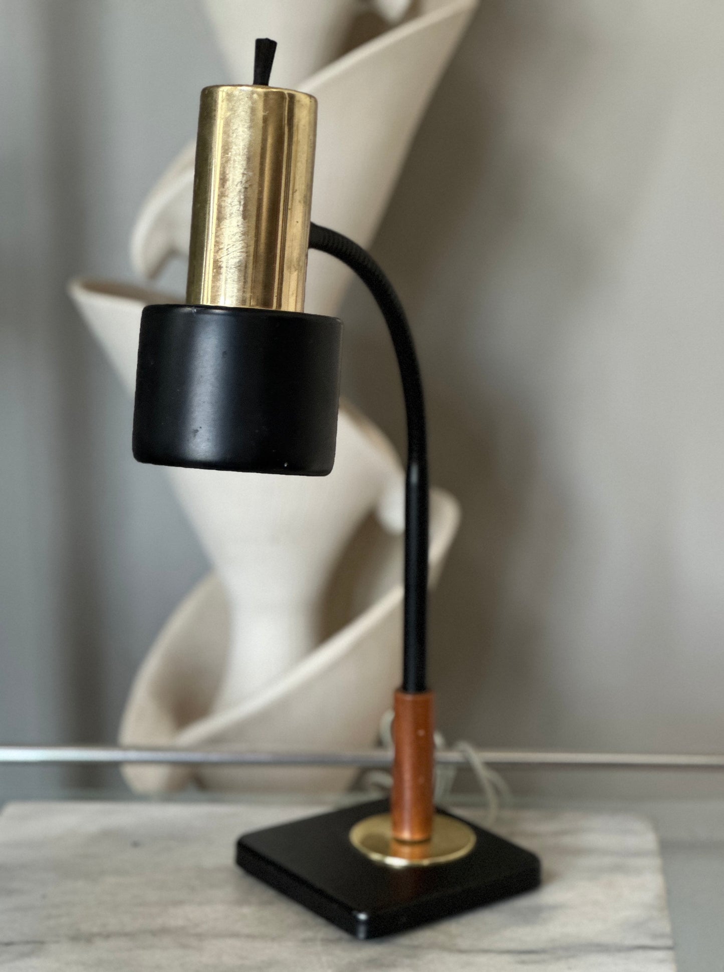 MCM Modern Retro Gooseneck Task Desk | Danish Modern Black Metal and Wood Gooseneck Desk Lamp