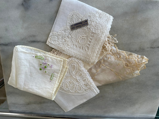 5 Vintage Shabby Chic Linen and Lace Hankies - Gorgeous Ivory and White Colors Hankies - Vintage Bridal Wedding Hankie