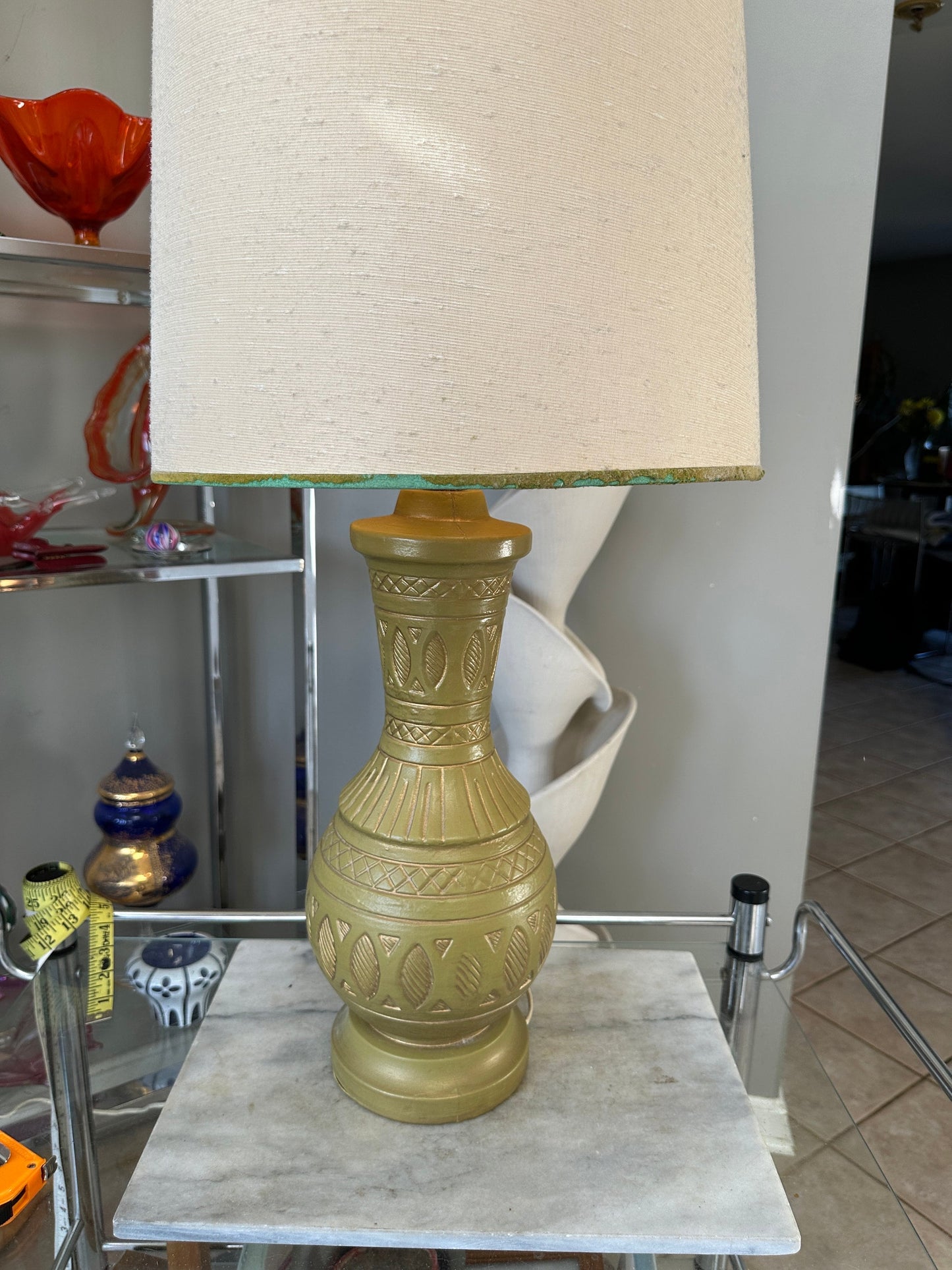 Mid Century Green and Gold Table Lamp | Blowmold 9lastic with Textired Design | Tall MCM Vintage Original