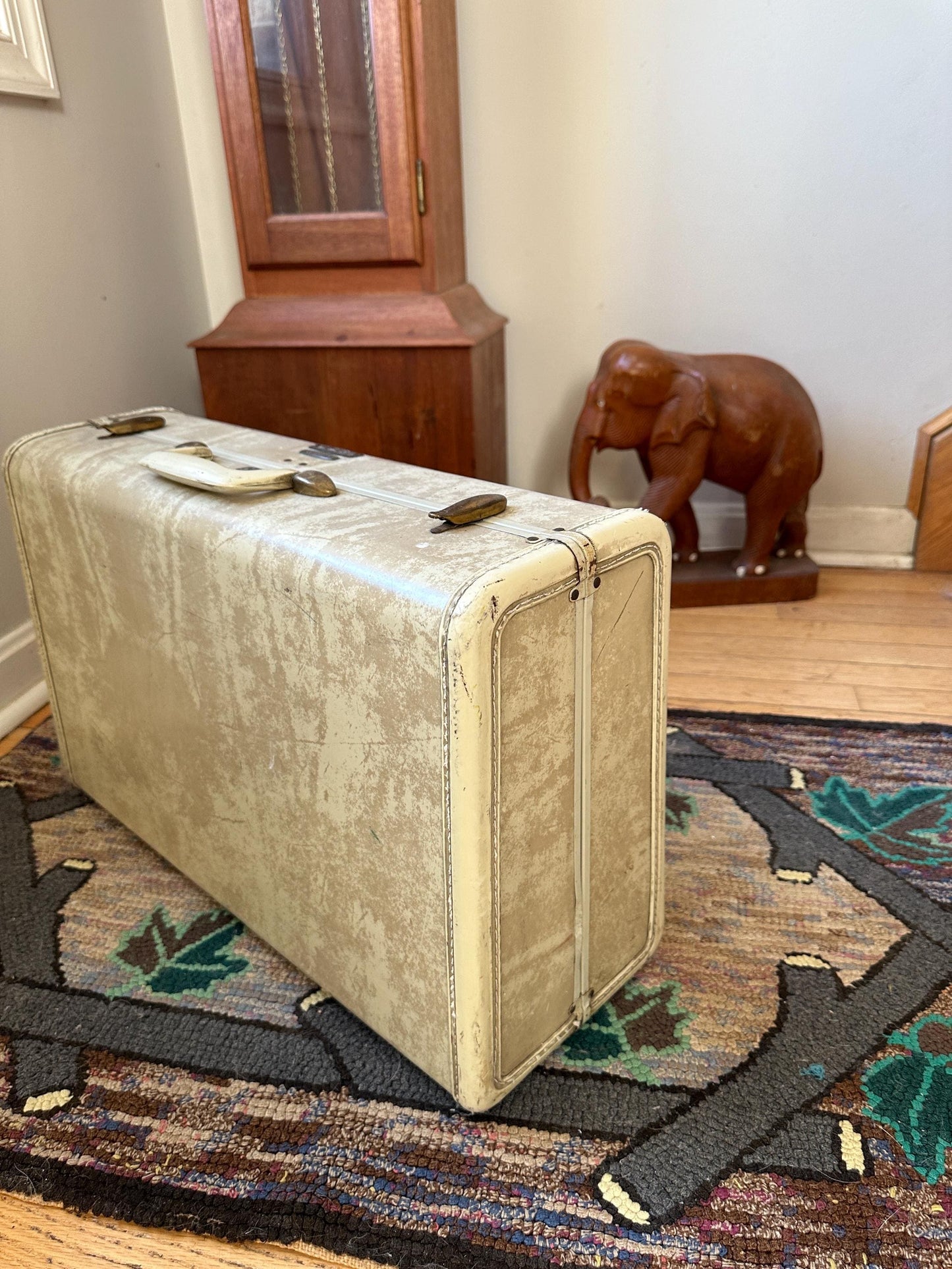 Vintage Cream Marble Samsonite Suitcase, White Suitcase, Vintage Suitcase, Suitcase Photo Prop, Vintage Samsonite Luggage