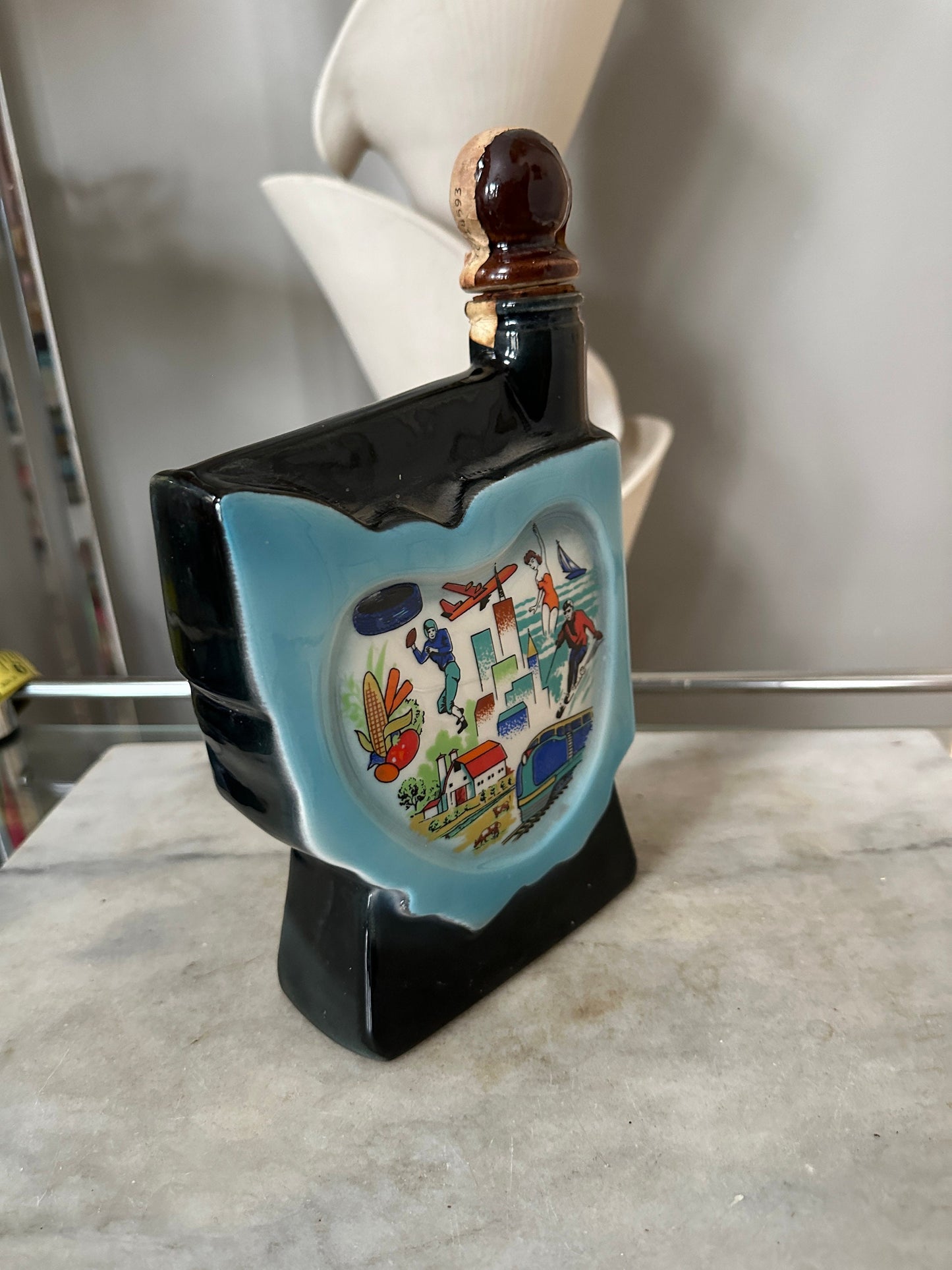 Vintage Jim Beam " The Wonderful World Of Ohio" Handcrafted Regal China Decanter